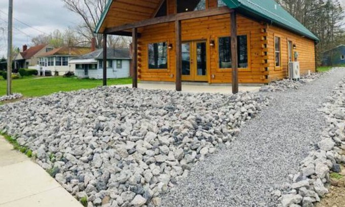Craig Beach Cabin | Lake Front Cabin