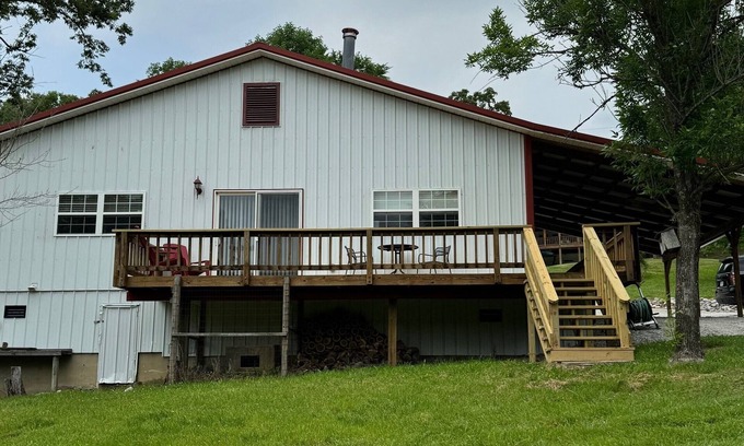 Se Ree House | Lake Front charming 2-bedroom house, at Rough River Lake.