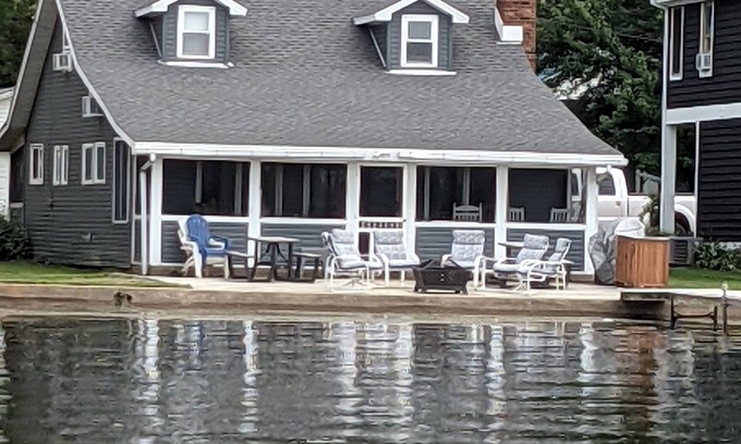 Conneaut Lakeshore House | Lake front cottage recently remodeled w/private dock and optional pontoon boat.