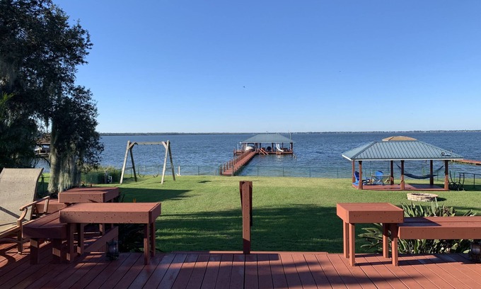 Lake Placid House | Lake Front Floridian Oasis