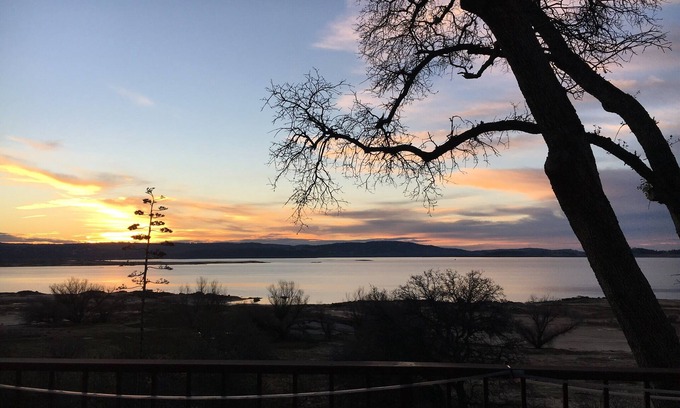 Granite Bay House | Lake front getaway! Casita d’Amore