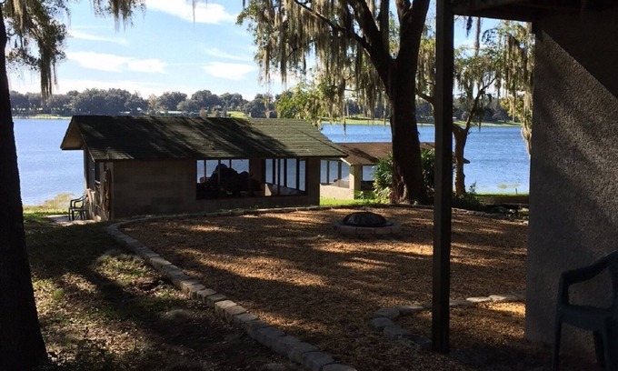 Dade City House | Lake Front House in Dade City, FL