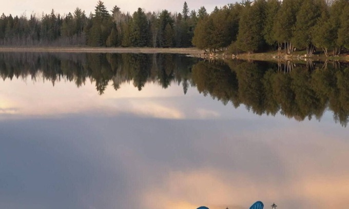 Admaston/Bromley Cabin | Lake front private Bunkies …accommodates 6 people!