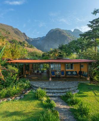 Santa Cruz La Laguna House | Lake Front Retreat at Los Elementos