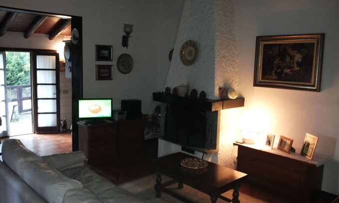 Villaggi Villa | LAKE FRONT VILLA - PRIVATE VILLAGE