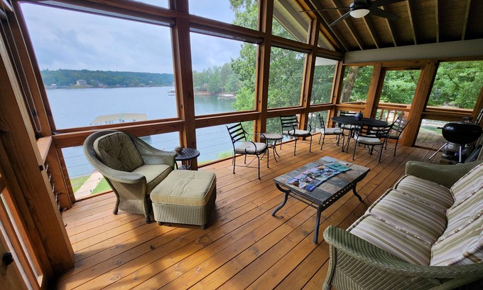 Jasper House | Lake Front w/Sunset Views, Screened-in Porch/1x Boat Slip/2x Kayaks