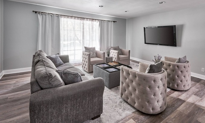 Country Club Estates House | Lake Geneva Home with bar and games in basement!