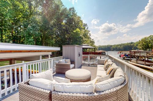 Bumpass House | Lake Hair Don't Care