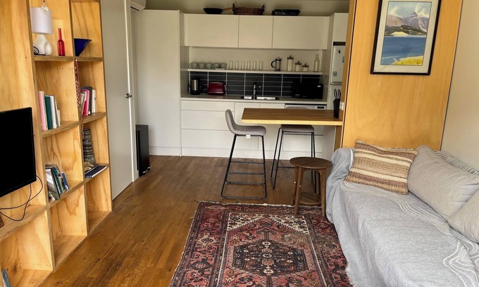 Lake Hawea Apartment | Lake Hawea Little Maude Snug