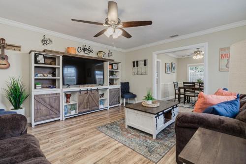 Lakeland House | Lake Hollingsworth House of Music