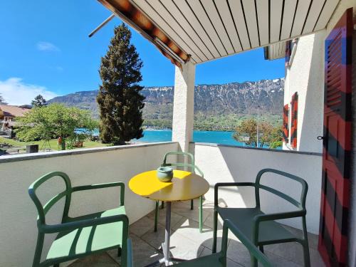 Boenigen Apartment | Lake House