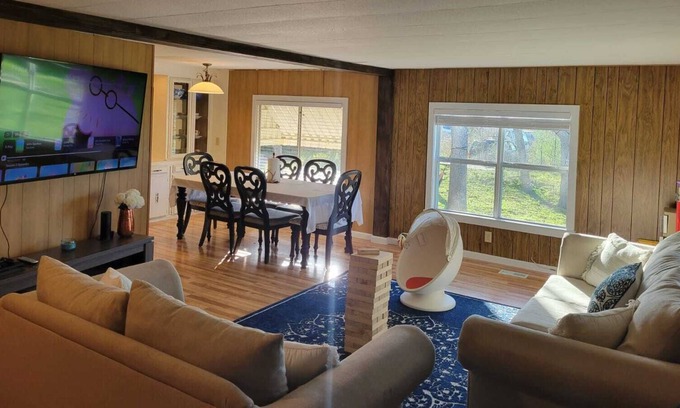Smithville House | Lake House