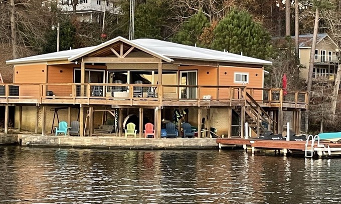 Titus House | Lake House