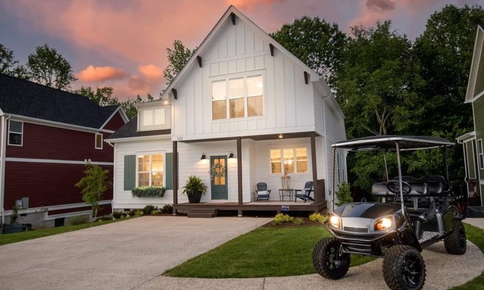 Tullahoma House | Lake House with Golf Cart