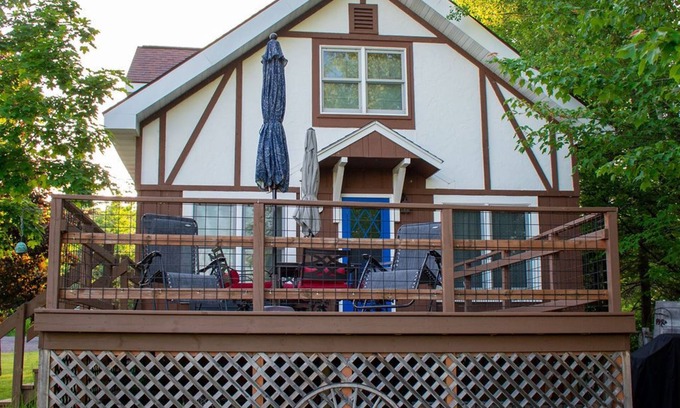 Chassell House | Lake House with private sandy beach.
