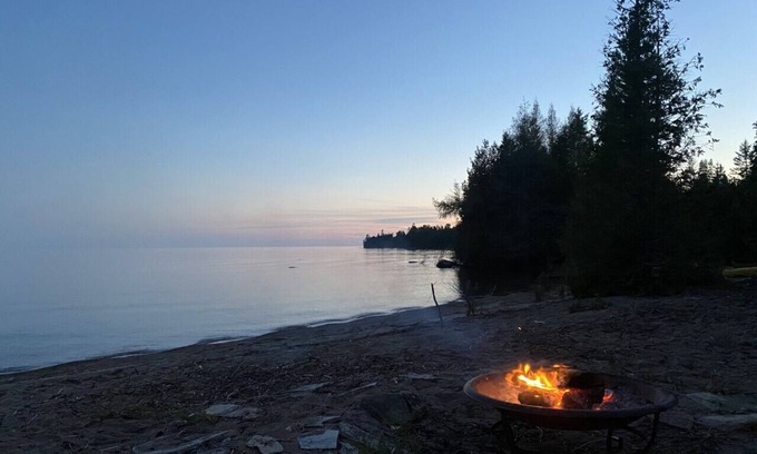 Manitoulin District House | Lake Huron Beach House