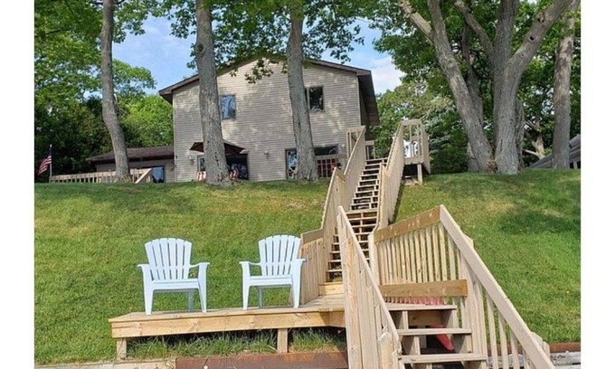 Northeastern Michigan House | Lake Huron Beachfront