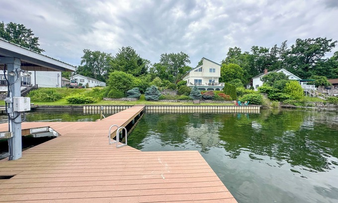 Geneva Cottage | Lake It Easy
