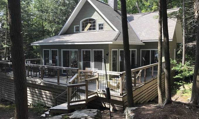 Muskoka Lakes Cottage | Lake Joseph: Private Island Bay – Cottage and Boathouse