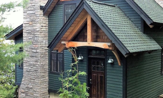 Seguin Cottage | Lake Joseph Retreat