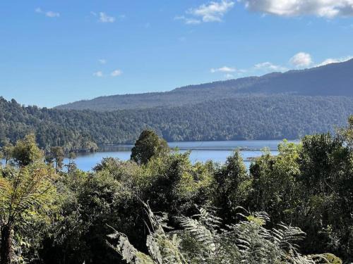 West Coast Region House | Lake Kaniere Lodge
