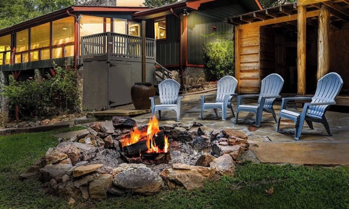 Gainesville House | Lake Lanier Escape- Gainesville Lakefront Stay