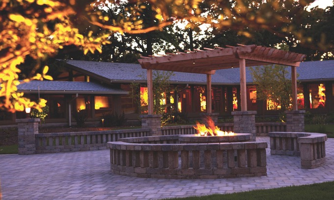Delavan Resort | Lake Lawn Resort
