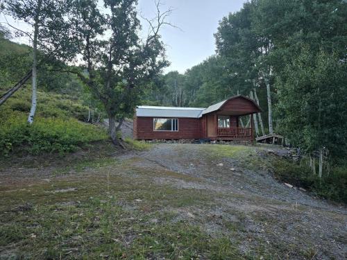Monticello House | Lake log Cabin getaway