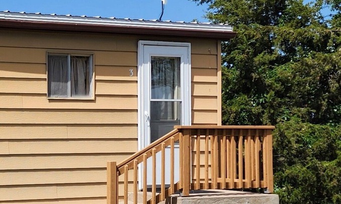 Lemoyne Cabin | Lake Mac Lodge #3 - A welcoming cabin with AC in charming Lemoyne
