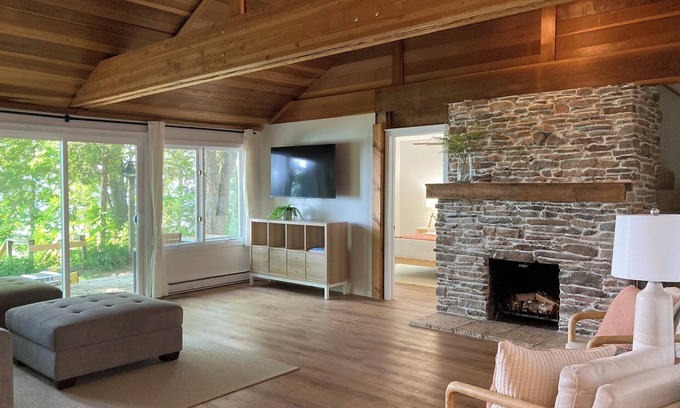 Lake Michigan Beach House | Lake Michigan Cottage Near Public Beach
