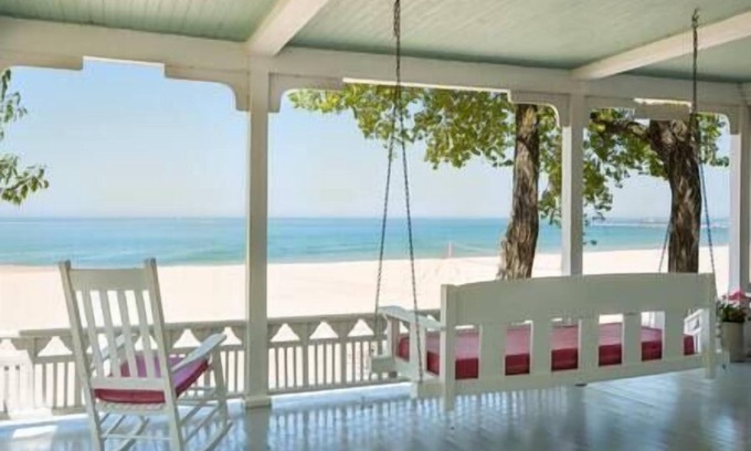 Macatawa House | Lake Michigan | Kemah Cottage