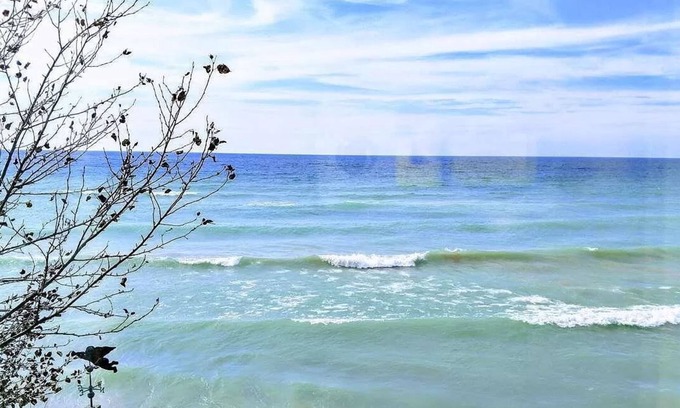 Arcadia House | Lake Michigan Waterfront at Inspiration Point