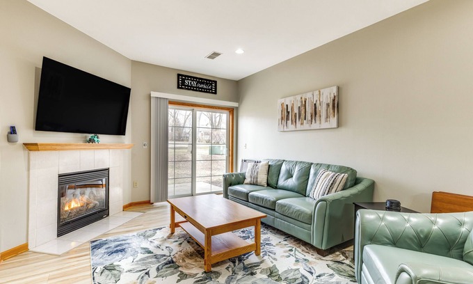 Lake Mills Condo | Lake Mills Retreat: 1 Mi to Beaches & Dining!