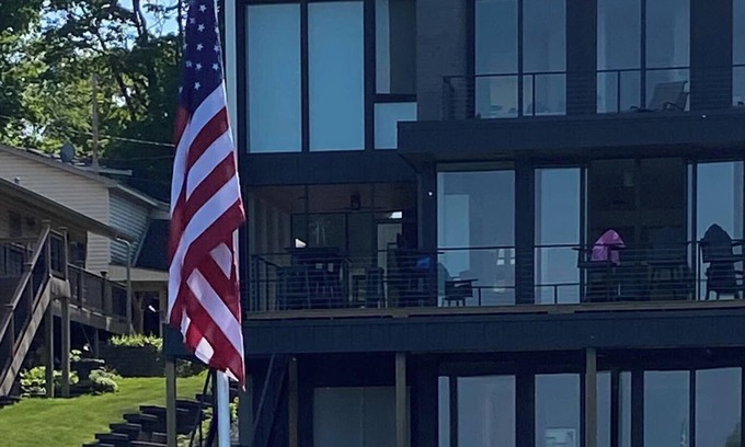 Mound House | Lake Minnetonka Retreat