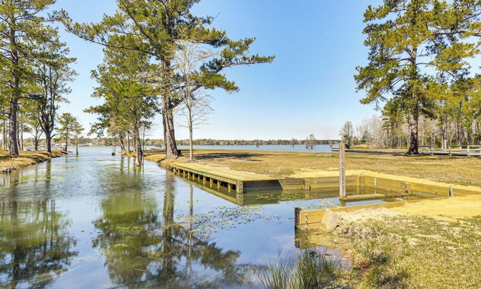 Moncks Corner House | Lake Moultrie Access: Moncks Corner Home w/Dock