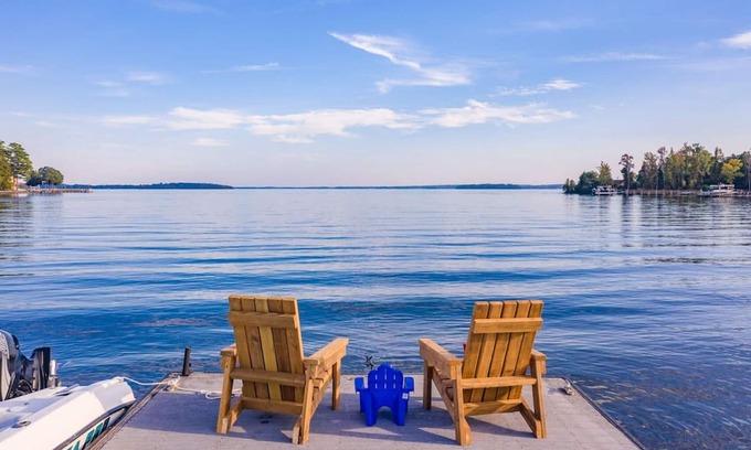 Chapin House | Lake Murray Family Retreat | BIG Water Views
