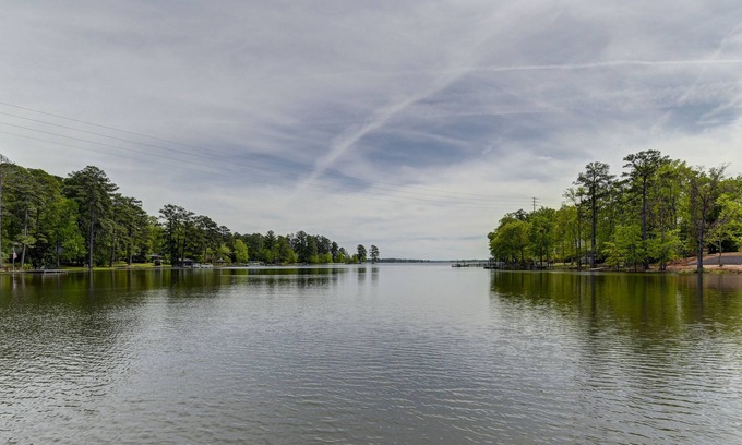 Chapin House | Lake Murray Tranquility