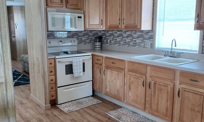 Buckhead Ridge House | "Lake O Get Away" located .08 miles from Scott Driver Recreation Park