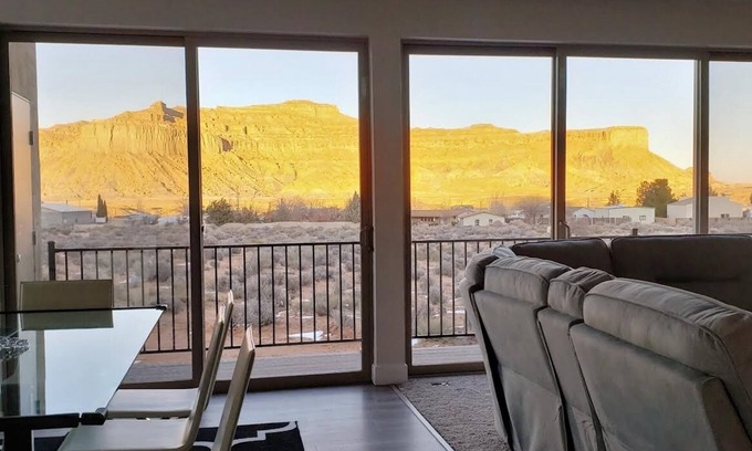 Big Water House | Lake Powell Contemporary Home with Views