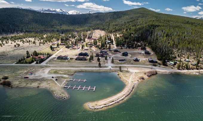 Georgetown House | Lake Retreat, Hot Tub & Views! Hike, Fish and Ski Montana!