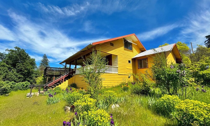 Clear Lake House | Lake Retreat: Stunning Views, Private Park-Like Paradise!