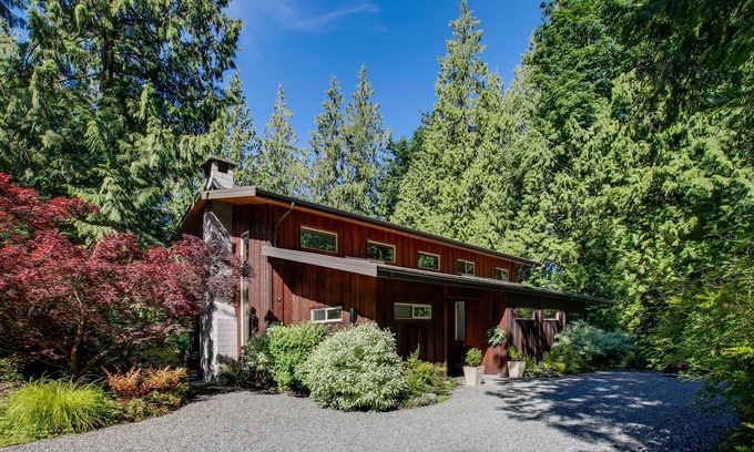 Bellingham Cabin | Lake Samish Luxury Cabin-hot tub/barrel sauna-4bd/4b - perfect adventure house