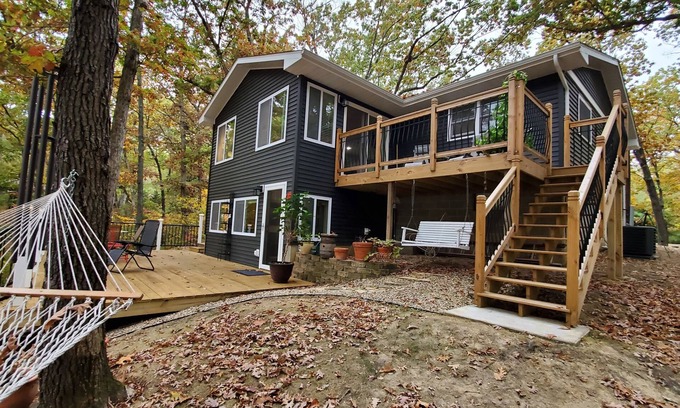 Effingham House | Lake Sara Dream