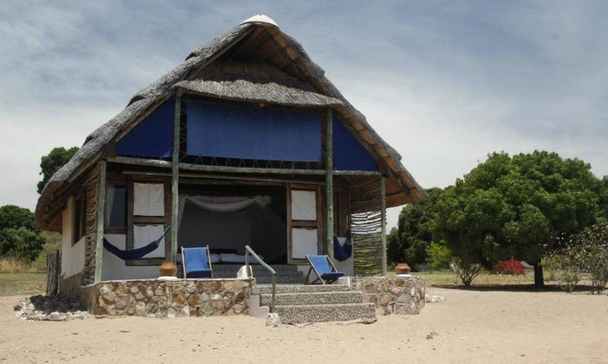 Kipili Cabin | Lake Shore Lodge & Campsite
