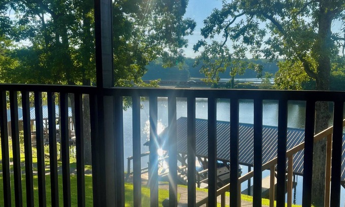 Northport Condo | Lake side condo nearThe University of Alabama