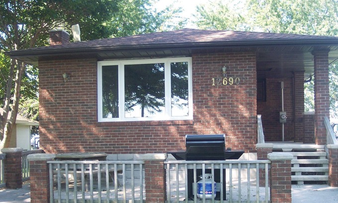 Pointe aux Roches Cottage | Lake St. Clair Cottage Rental - The Lake/Cottage