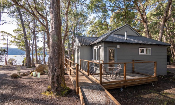 Lake St. Clair Cabin | Lake St Clair Lodge