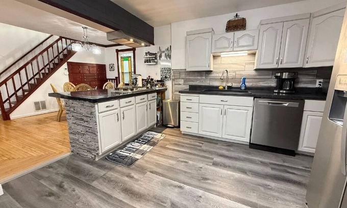 Frazee House | Lake Street Lodge