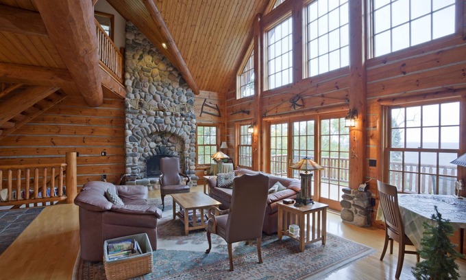 Beaver Bay House | Lake Superior Retreat