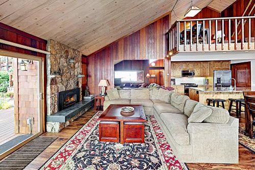 Brockway Apartment | Lake Tahoe Oasis